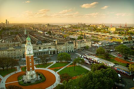 Trade houses scoop most of Argentina's May – August LNG demand