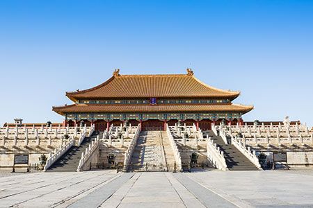 LNG boosts China to become top global gas importer