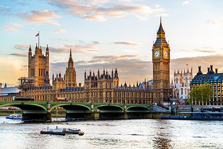 UK gas prices fall as LNG imports create oversupply