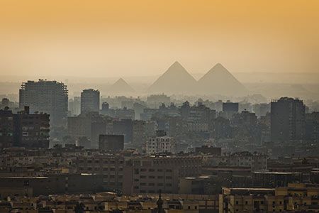 Egypt looks to cut back LNG imports